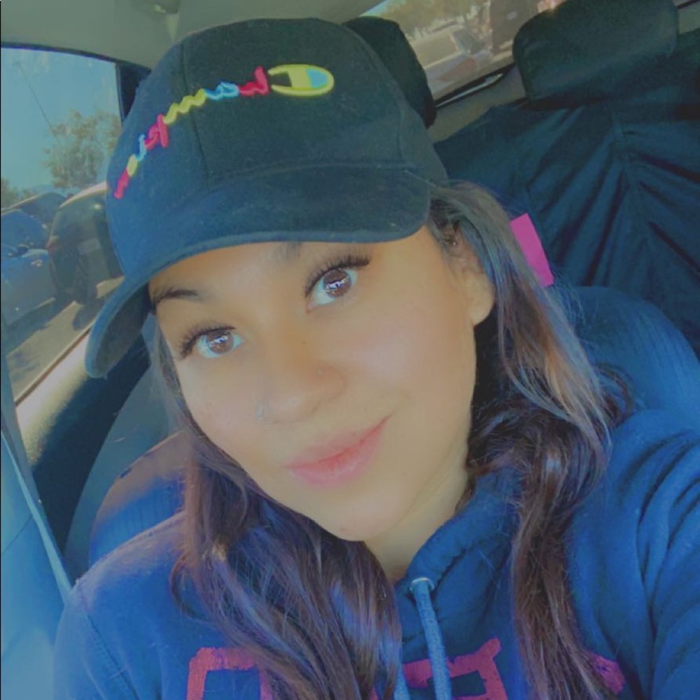 Meet your Posher, Jessica